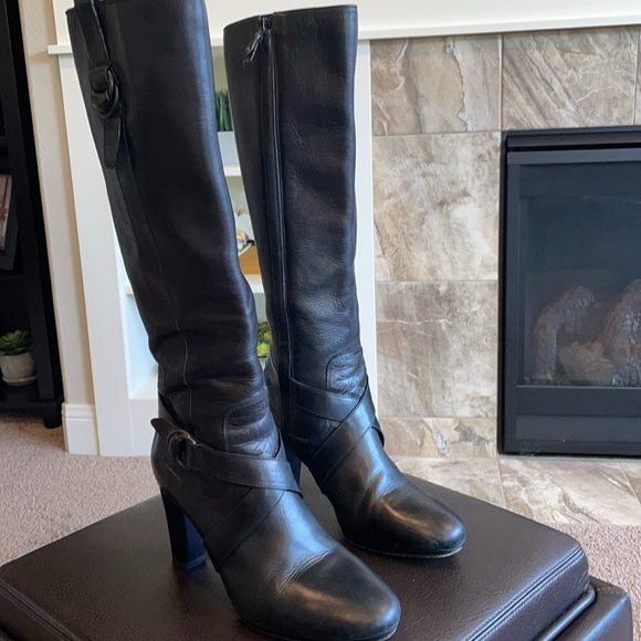 Gorgeous Cole Haan Nike Air leather heeled boots - Picture 3 of 15